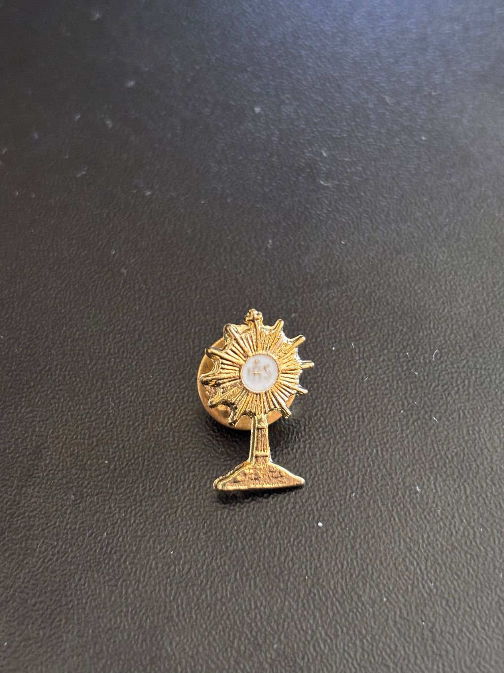 Broche Ostensório